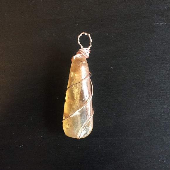 3/$20 ⚡️ Copal Amber wire wrapped pendant - Picture 2 of 3